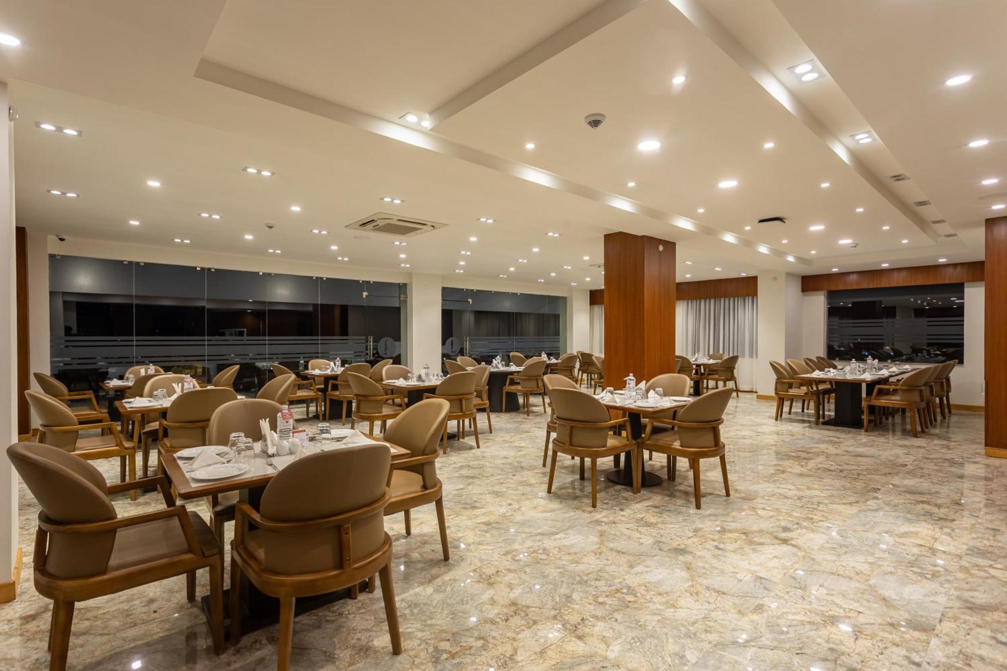 Mandala Norling Lords Prime Kathmandu Hotel Buitenkant foto