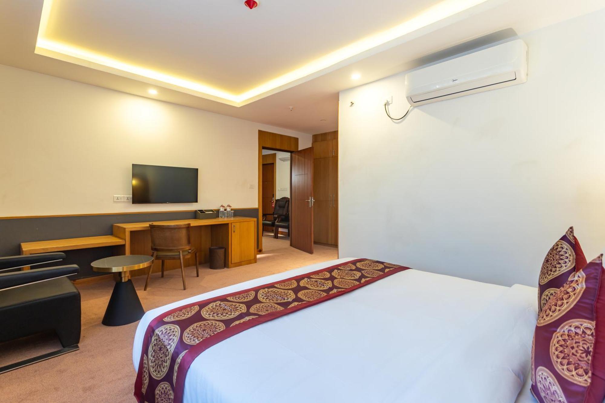 Mandala Norling Lords Prime Kathmandu Hotel Buitenkant foto