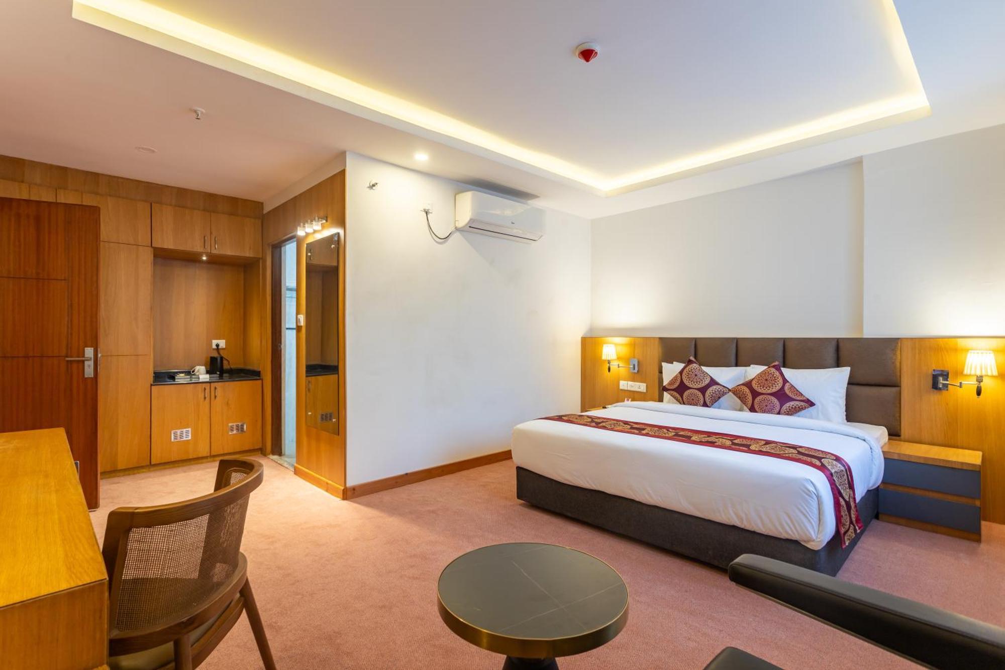 Mandala Norling Lords Prime Kathmandu Hotel Buitenkant foto