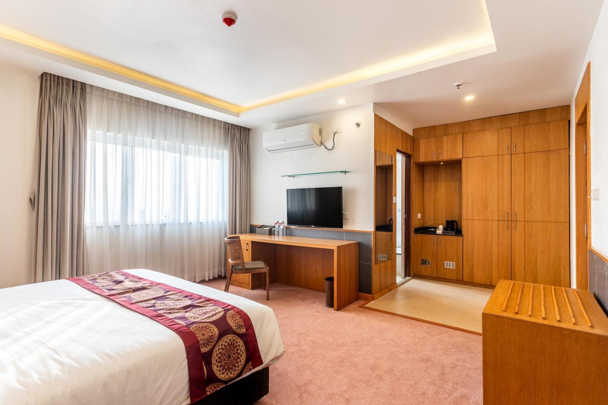 Mandala Norling Lords Prime Kathmandu Hotel Buitenkant foto